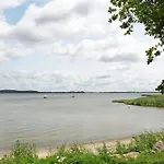 Mit Kamin U Terrasse Nahe Dem Strelasund Apartmán