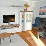 Mit Kamin U Terrasse Nahe Dem Strelasund Apartmán