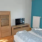 Mit Kamin U Terrasse Nahe Dem Strelasund Apartmán *