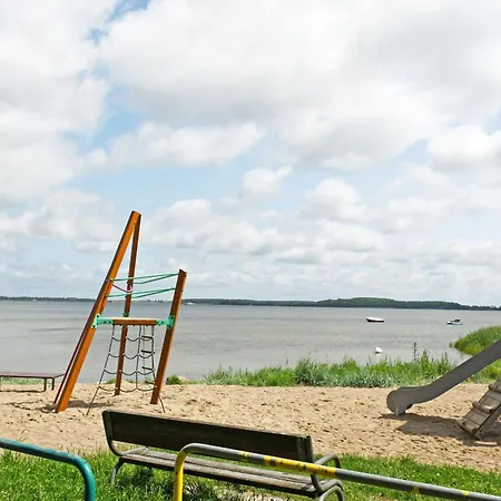 Mit Kamin U Terrasse Nahe Dem Strelasund