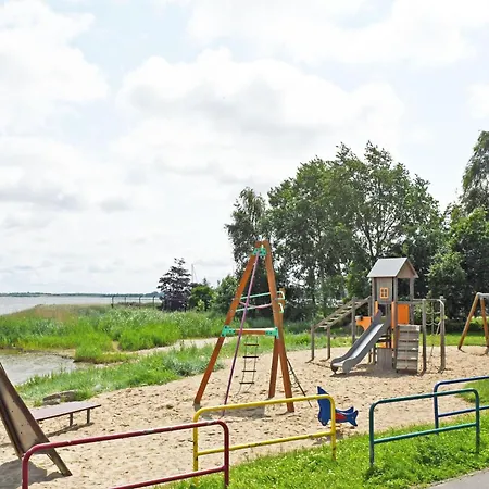 Mit Kamin U Terrasse Nahe Dem Strelasund Franken Vorstadt