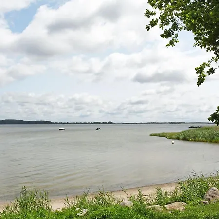 Mit Kamin U Terrasse Nahe Dem Strelasund Apartmán