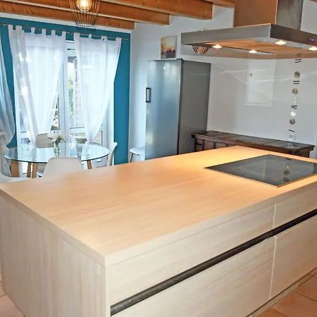 Mit Kamin U Terrasse Nahe Dem Strelasund Apartmán